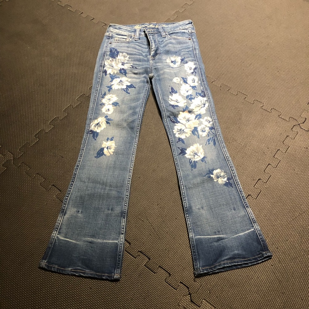Aberocrombie & Fitch : High rise ankle flare jean